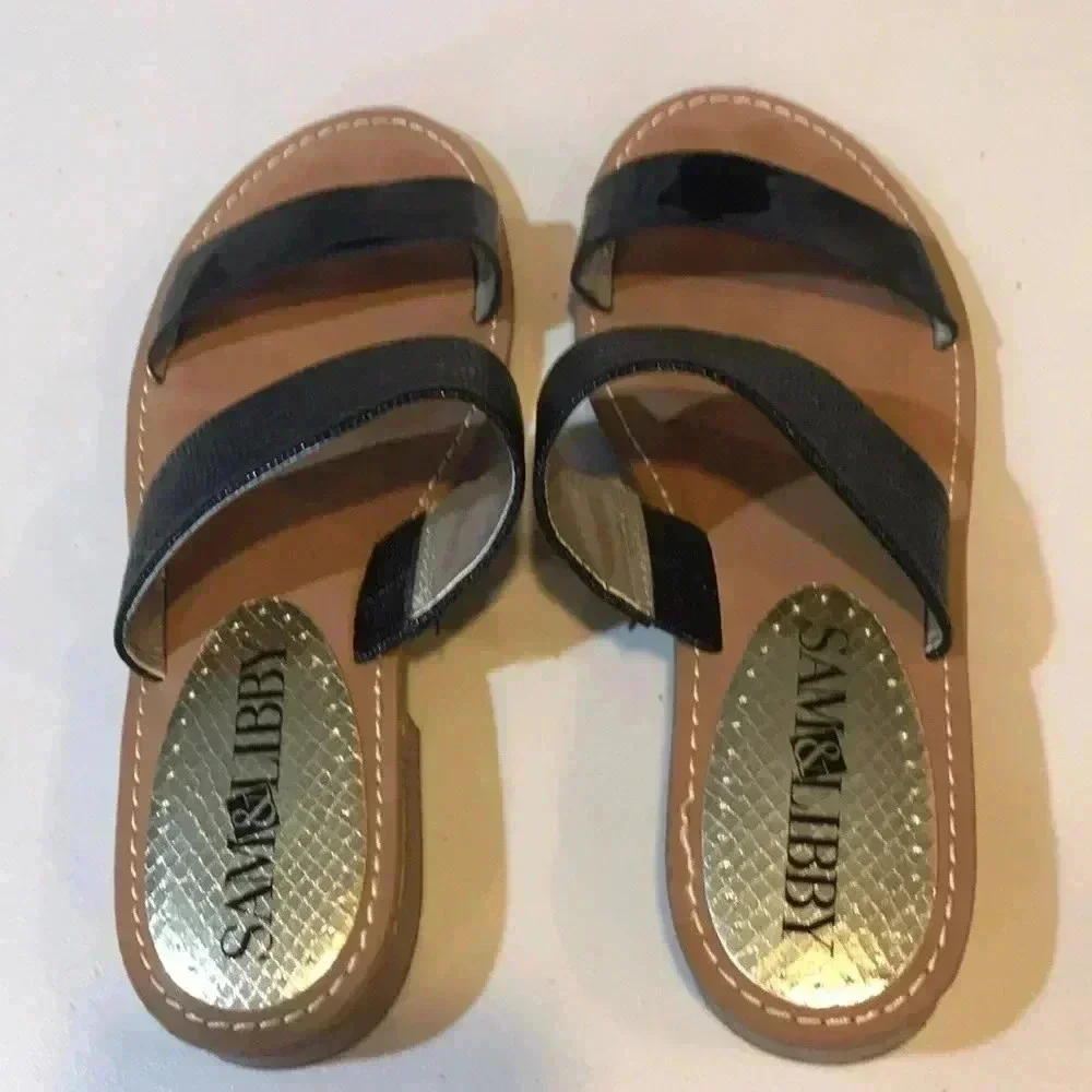 Sam & Libby Black Slip On Sandals with Faux Patent Leather Strap-Size 7.5